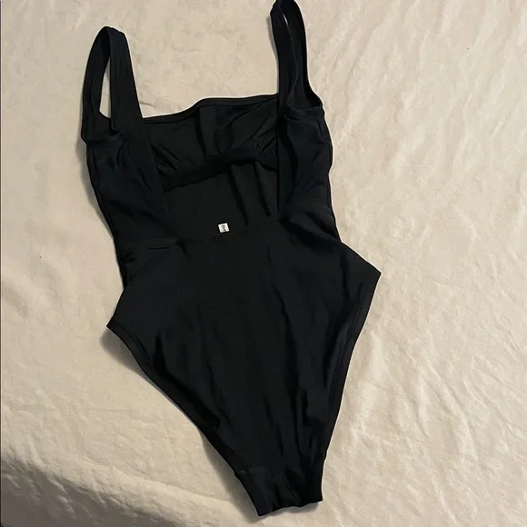 Madewell Classic Black One-Piece Swimsuit - Picture 4 of 5